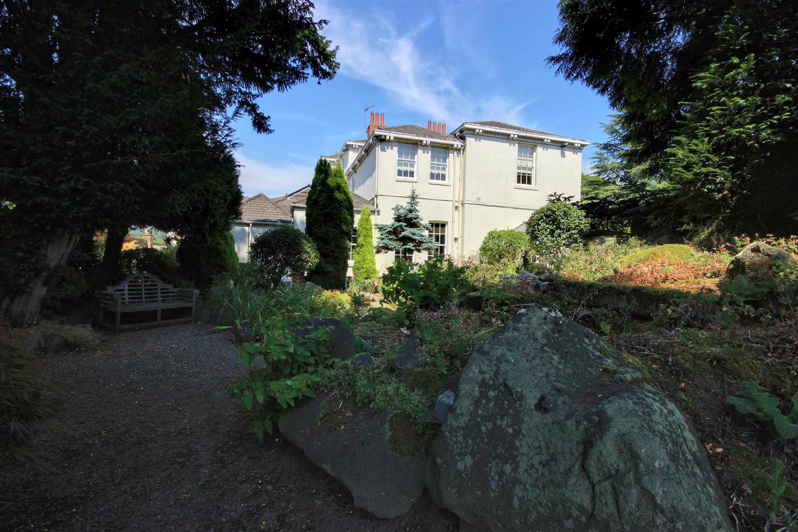 Hall Park, Swanland